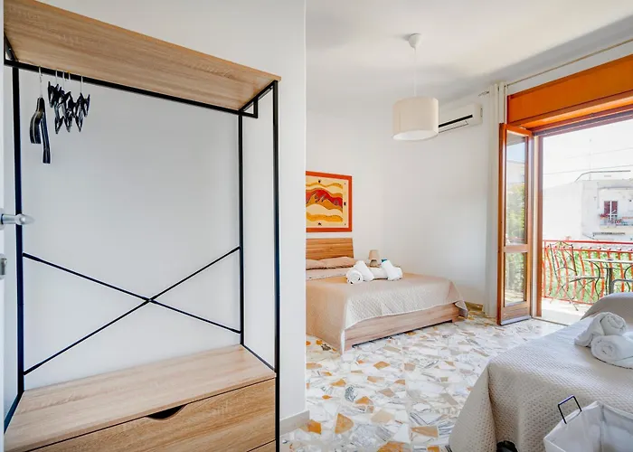 לינה וארוחת בוקר Casa - Merlino בארי